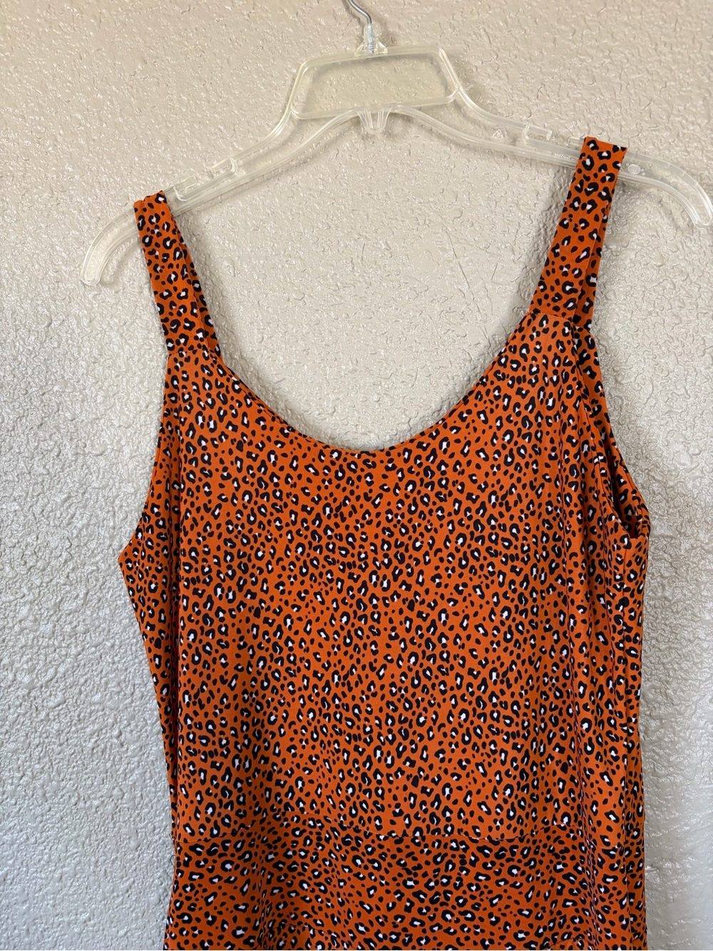 Orange Leopard-Print jumpsuit romper women’s Size M - Picture 11 of 11